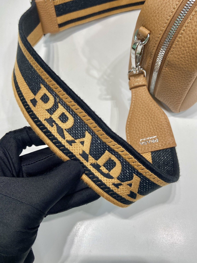 Pra*a top handle bags